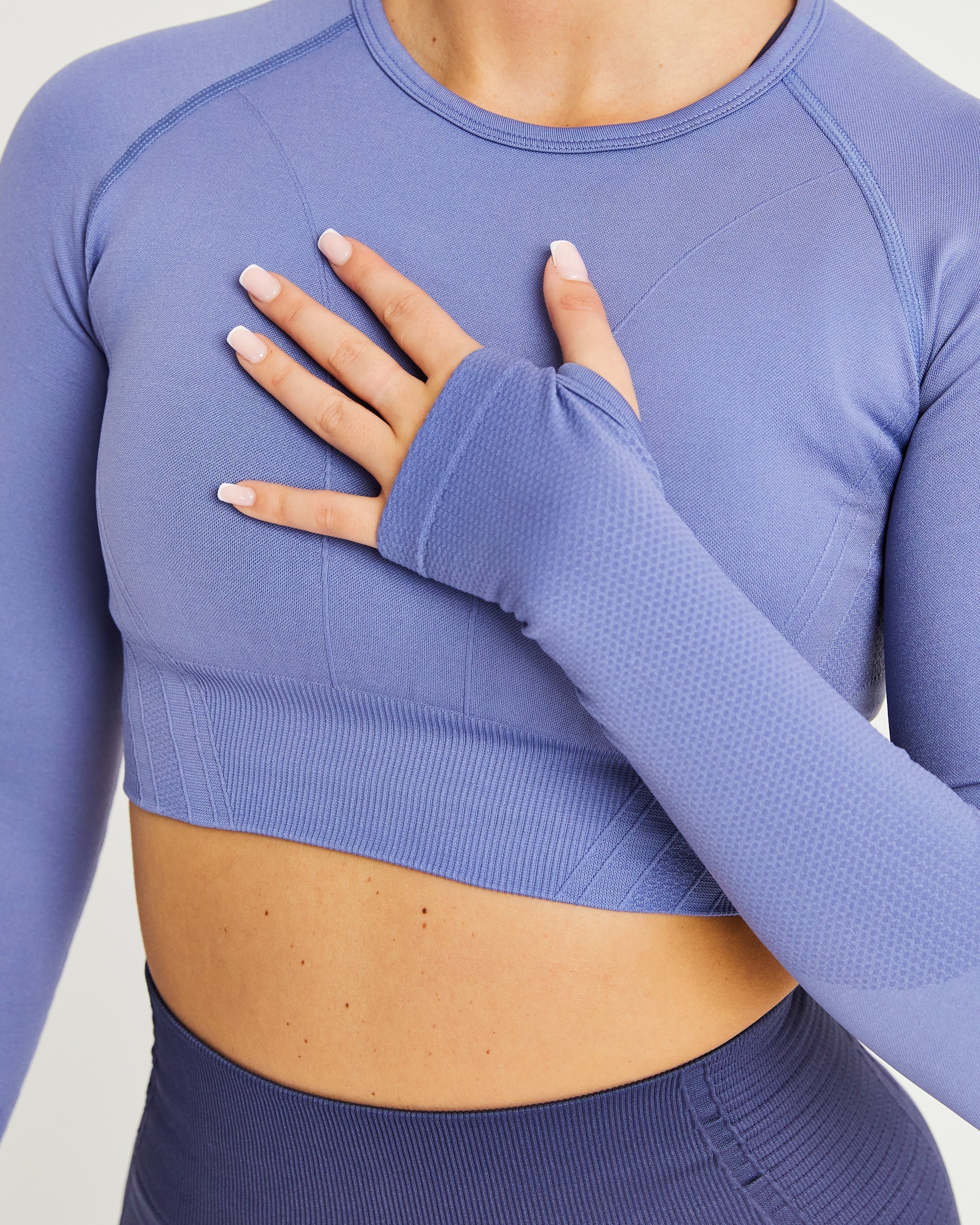 Balance V2 Seamless Long Sleeve Crop Top - Steel Bleu - Image 6