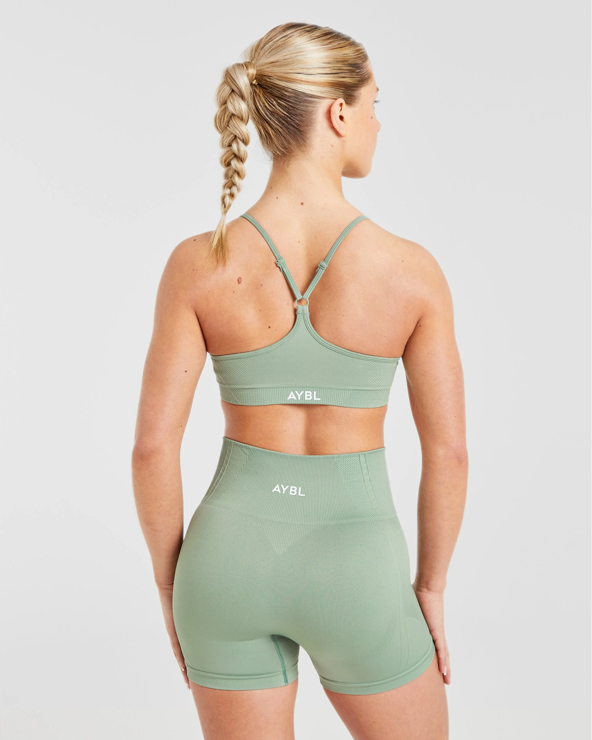Balance V3 Seamless Strappy Sports Bra - Grove Vert - Image 2