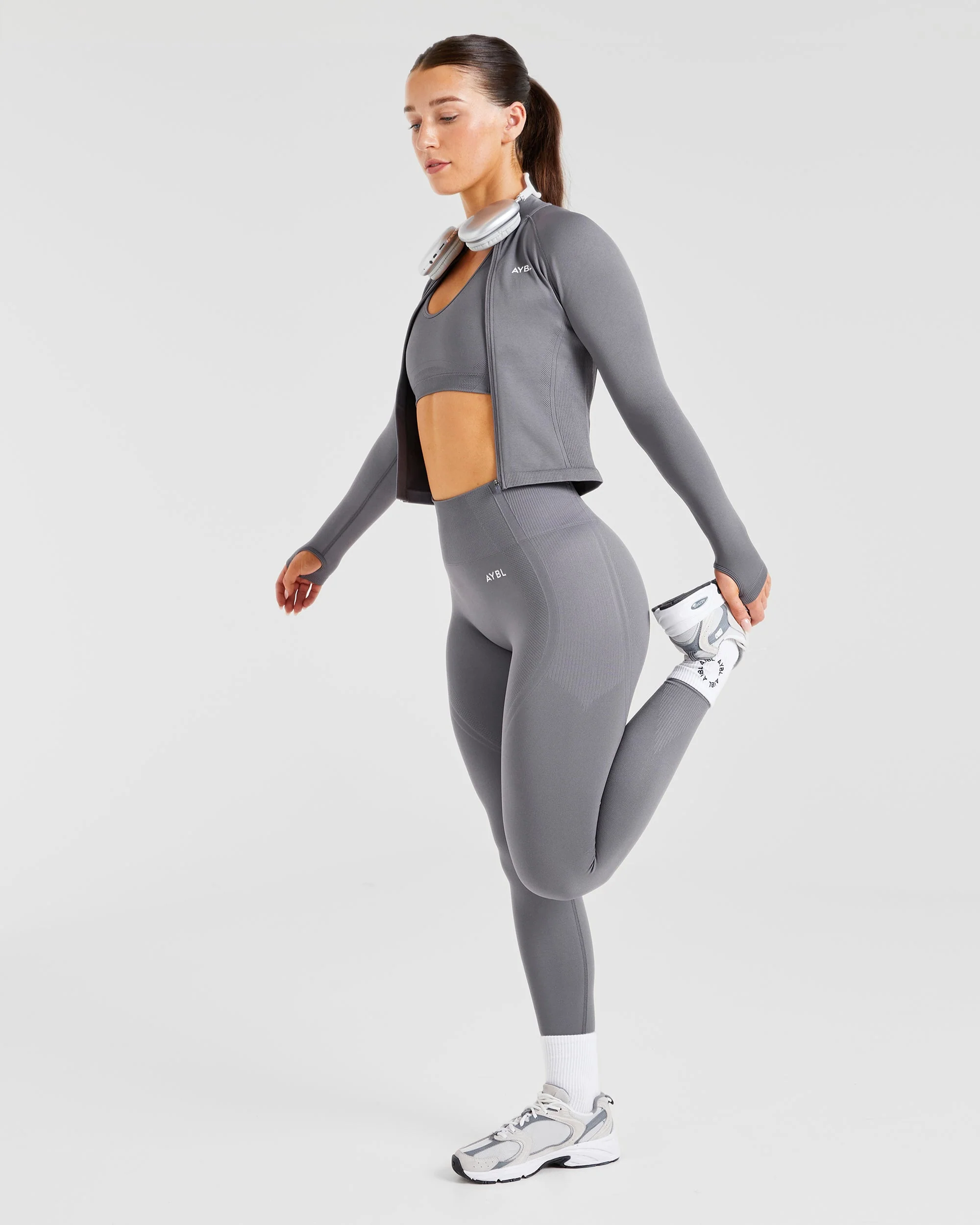 Balance V3 Seamless Zip Jacket - Charcoal Gris - Image 7