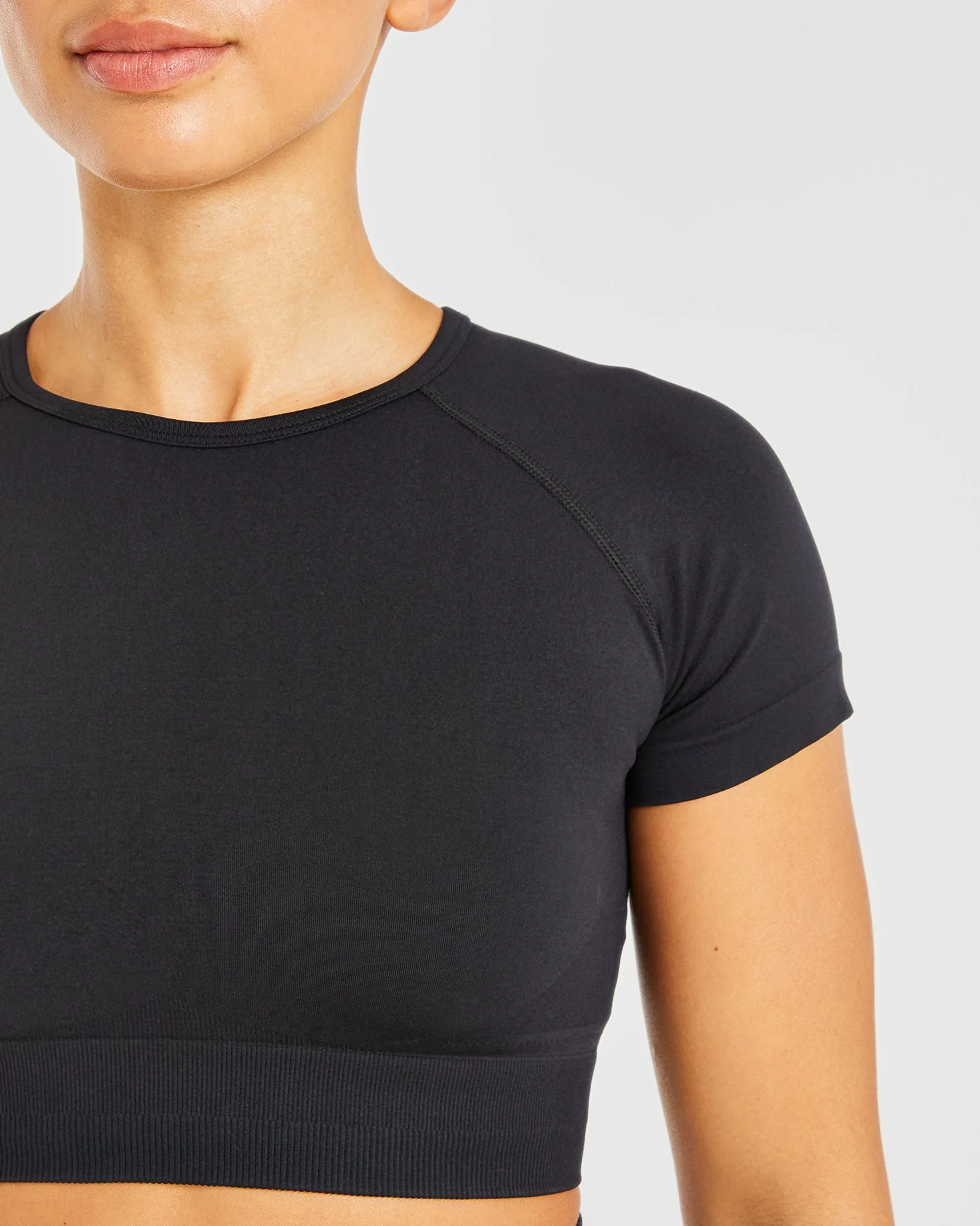 Empower Seamless Crop Top - Noir - Image 5