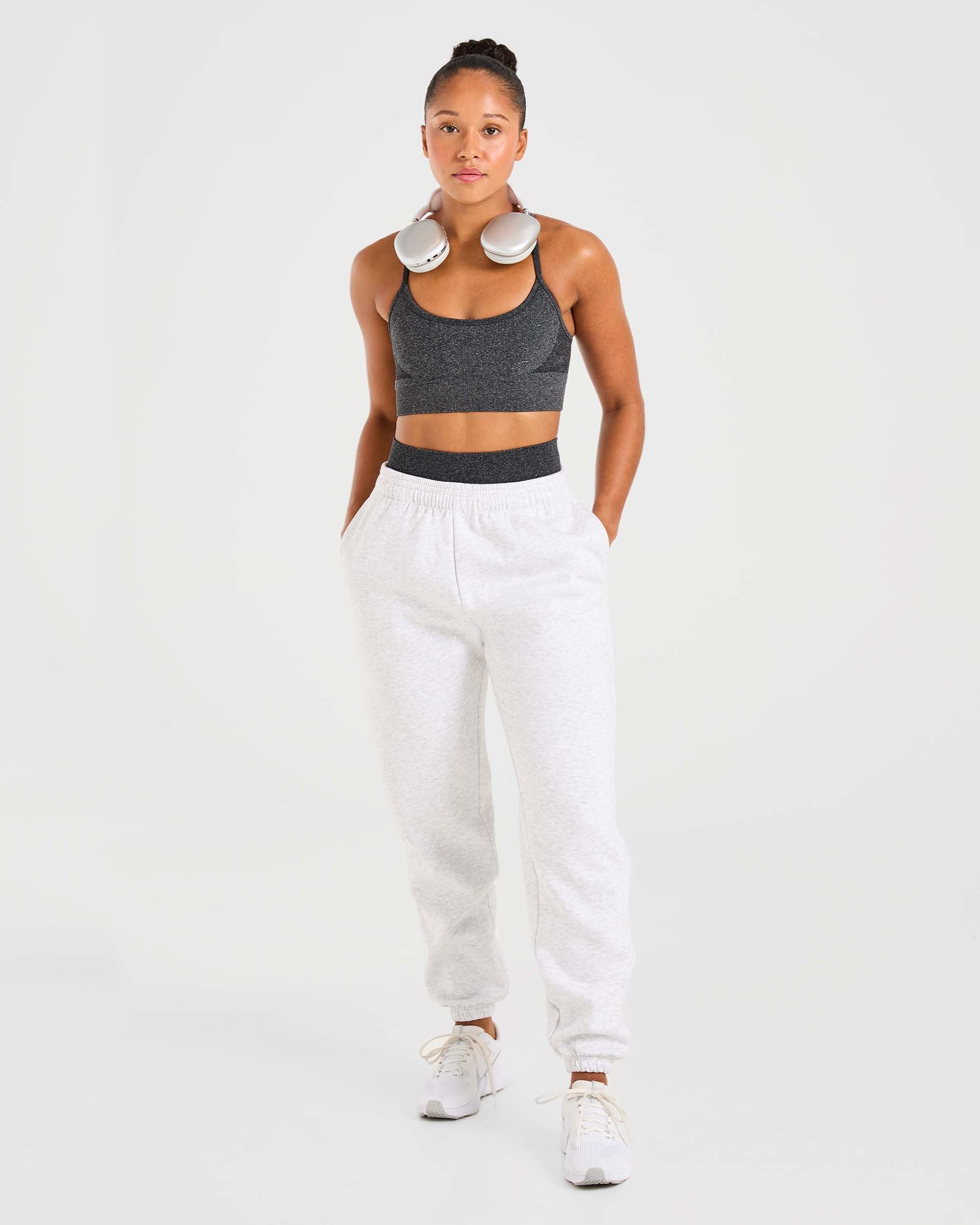 Empower Seamless Sports Bra - Noir Marl - Image 8