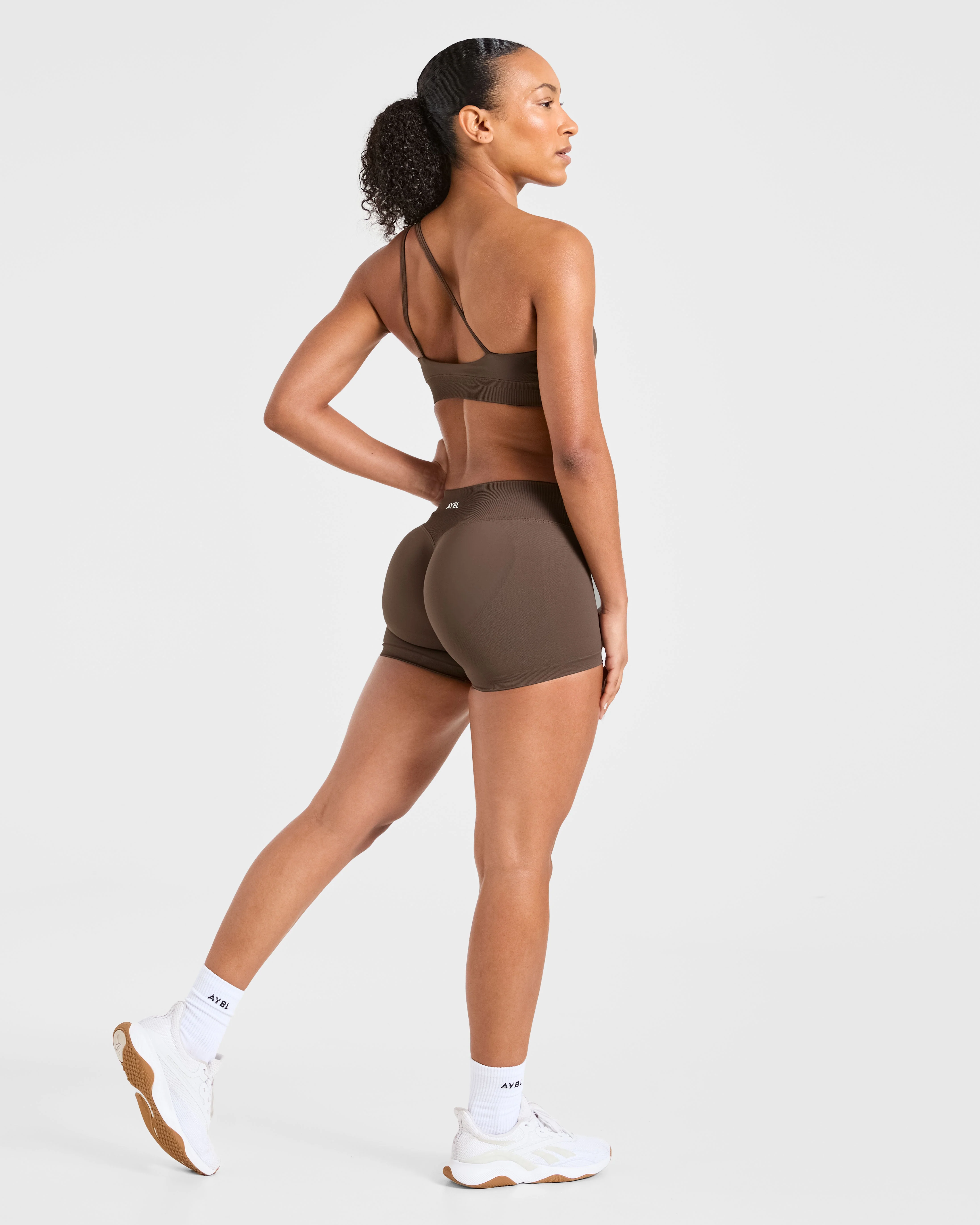 Enhance Seamless One Shoulder Sports Bra - Marron - Image 4