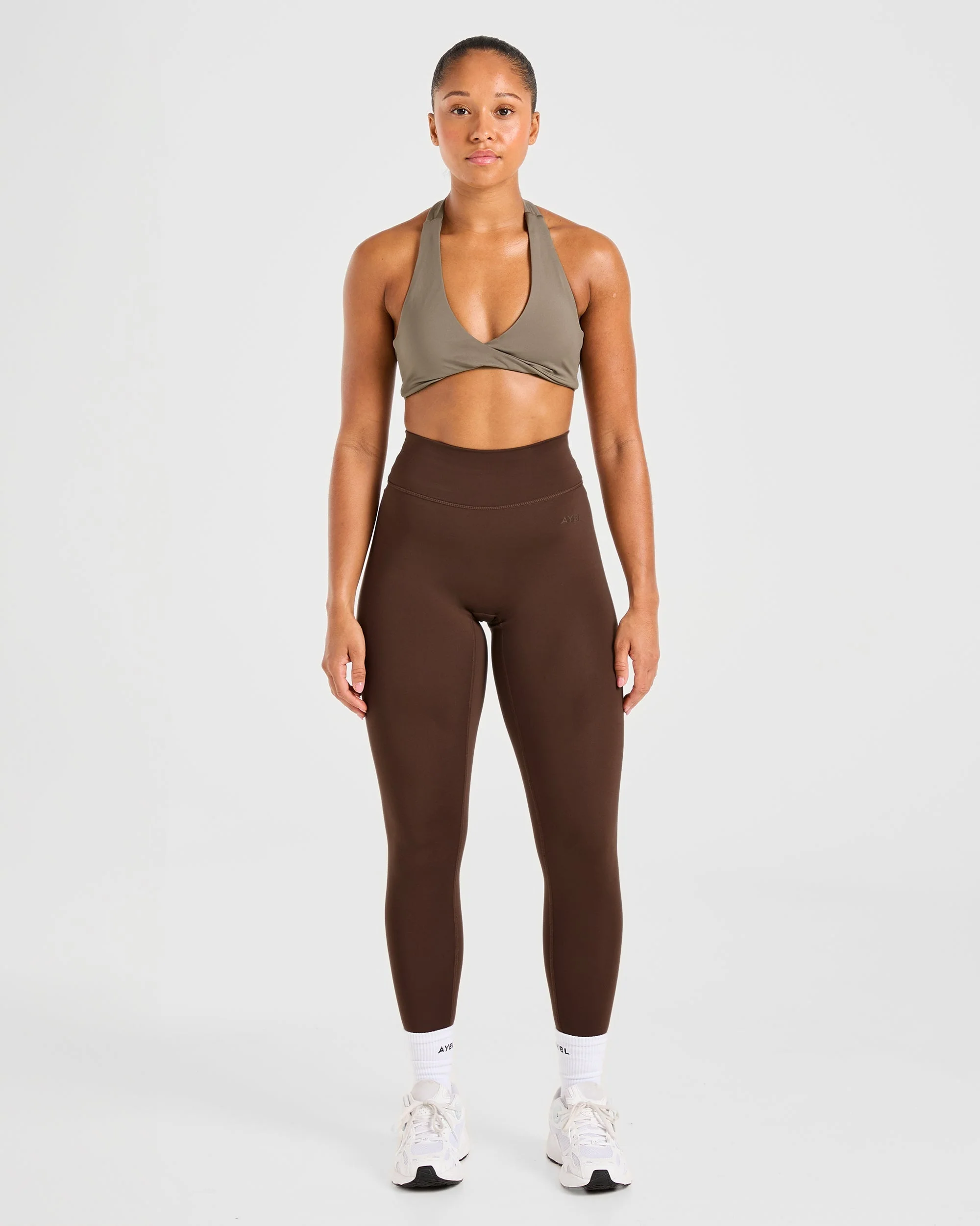 Essential Halterneck Sports Bra - Mocha Brun - Image 3