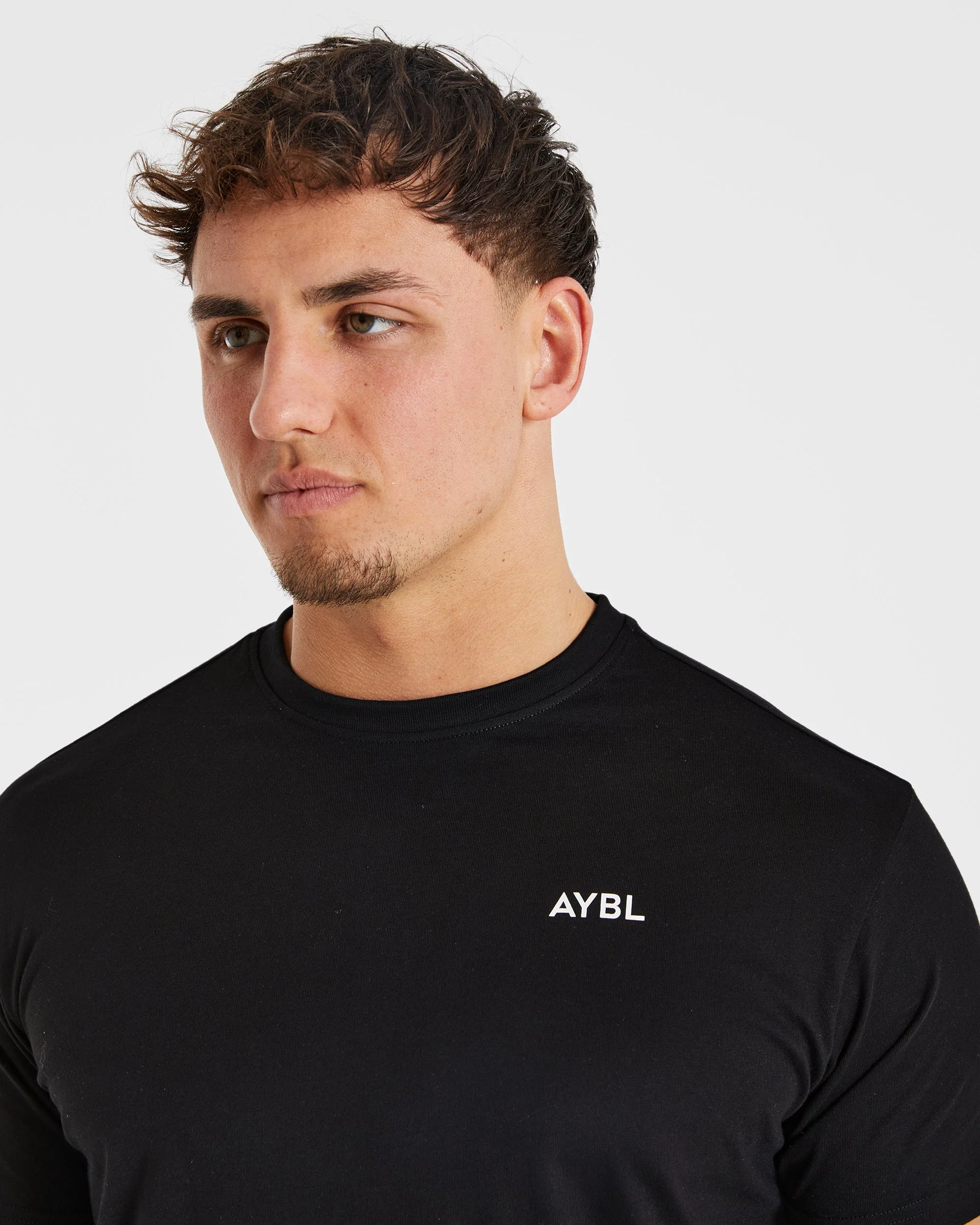 Essential T Shirt - Noir - Image 5