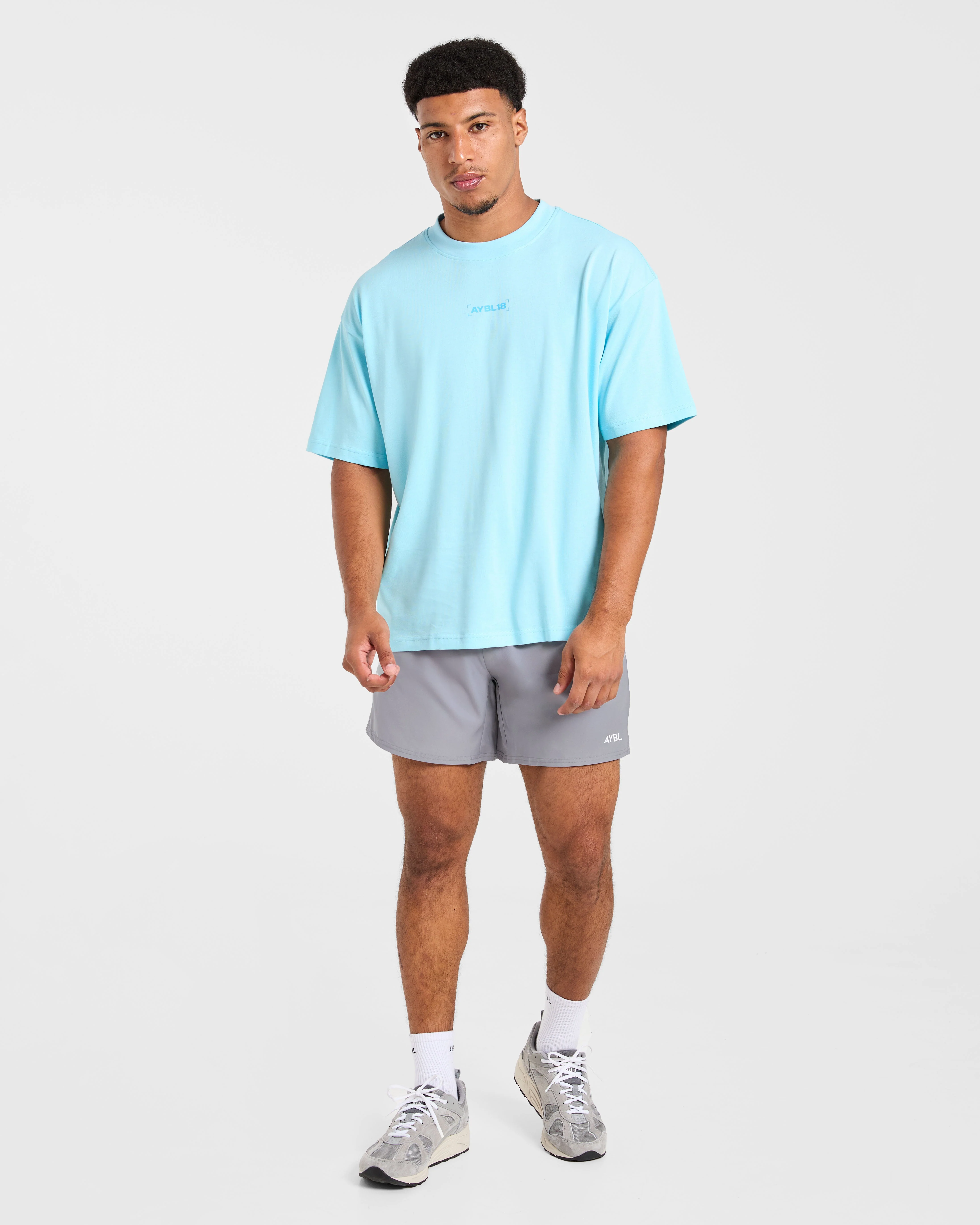 Power Club Oversized T Shirt - Light Bleu - Image 3