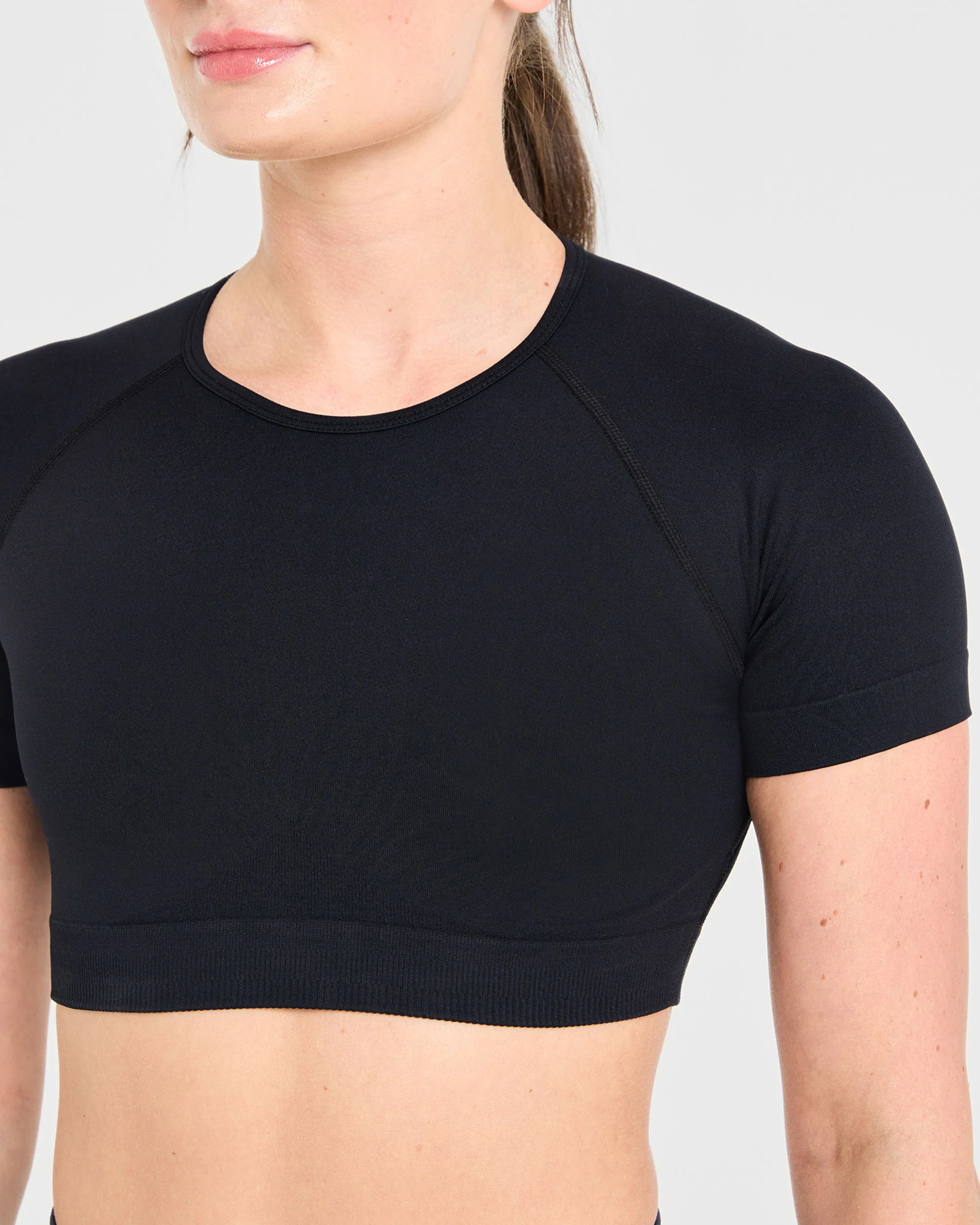 Power Seamless Crop Top - Noir - Image 5