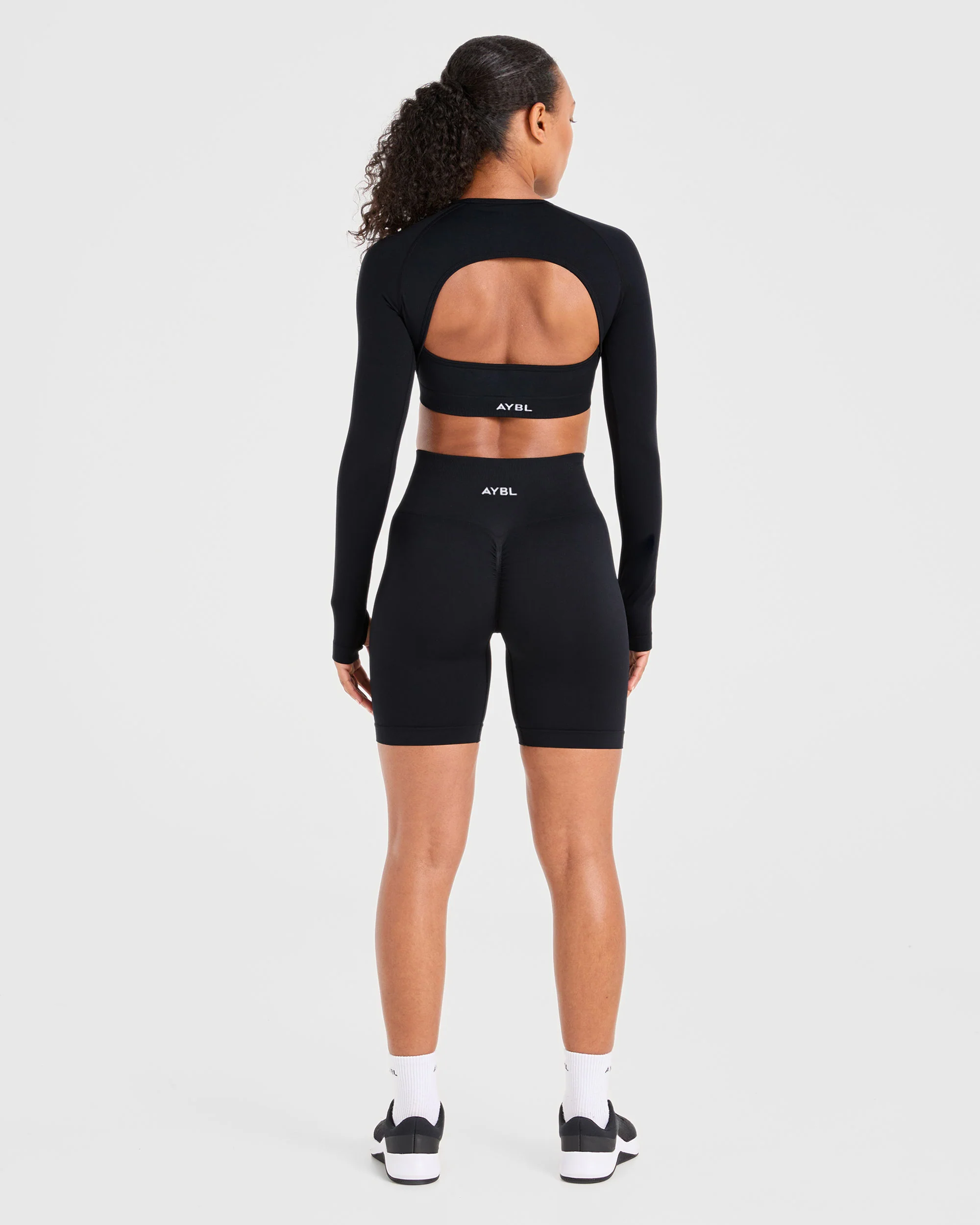 Power Seamless Long Sleeve Crop Top - Noir - Image 4