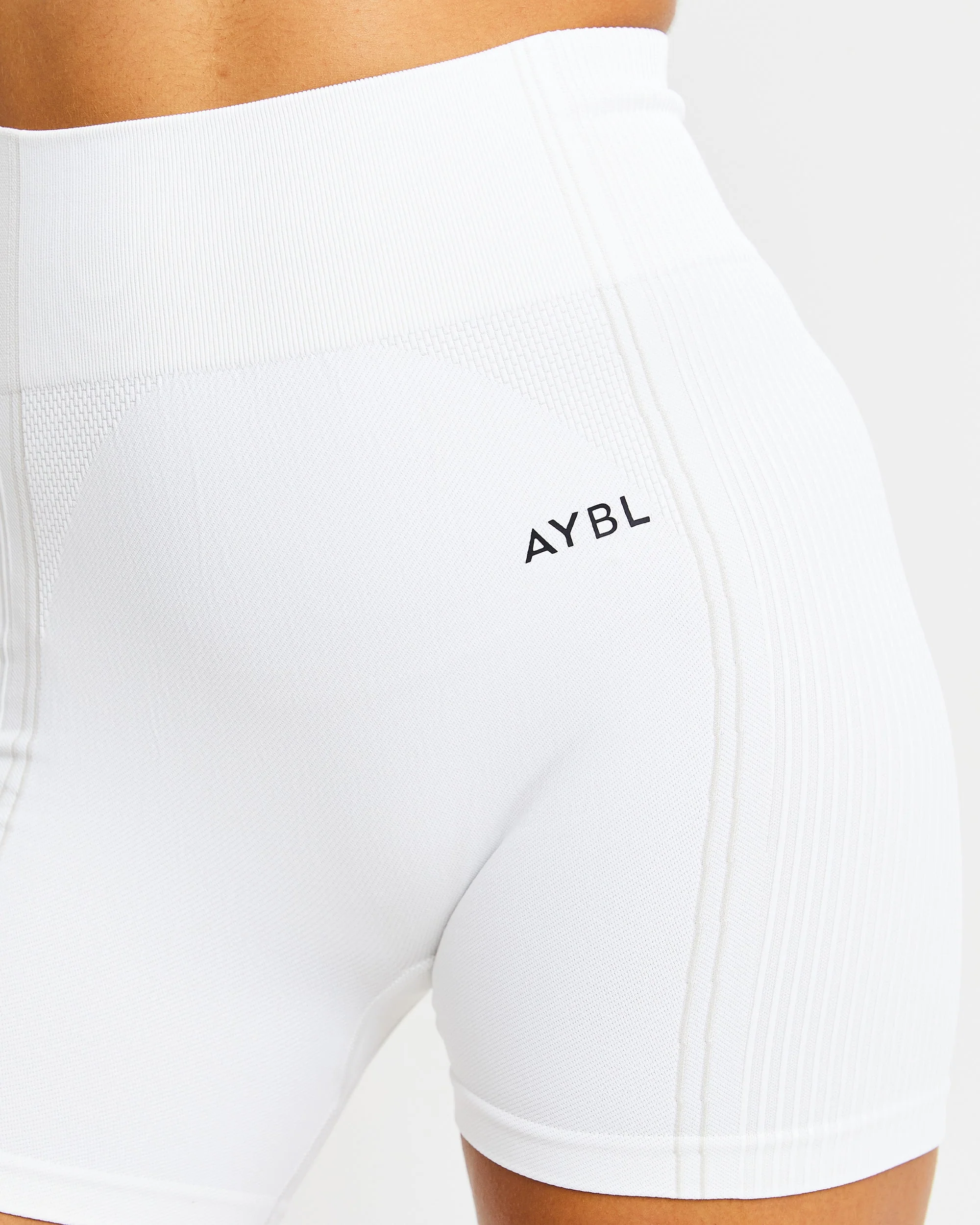 Reflex Seamless Shorts - Blanc - Image 5