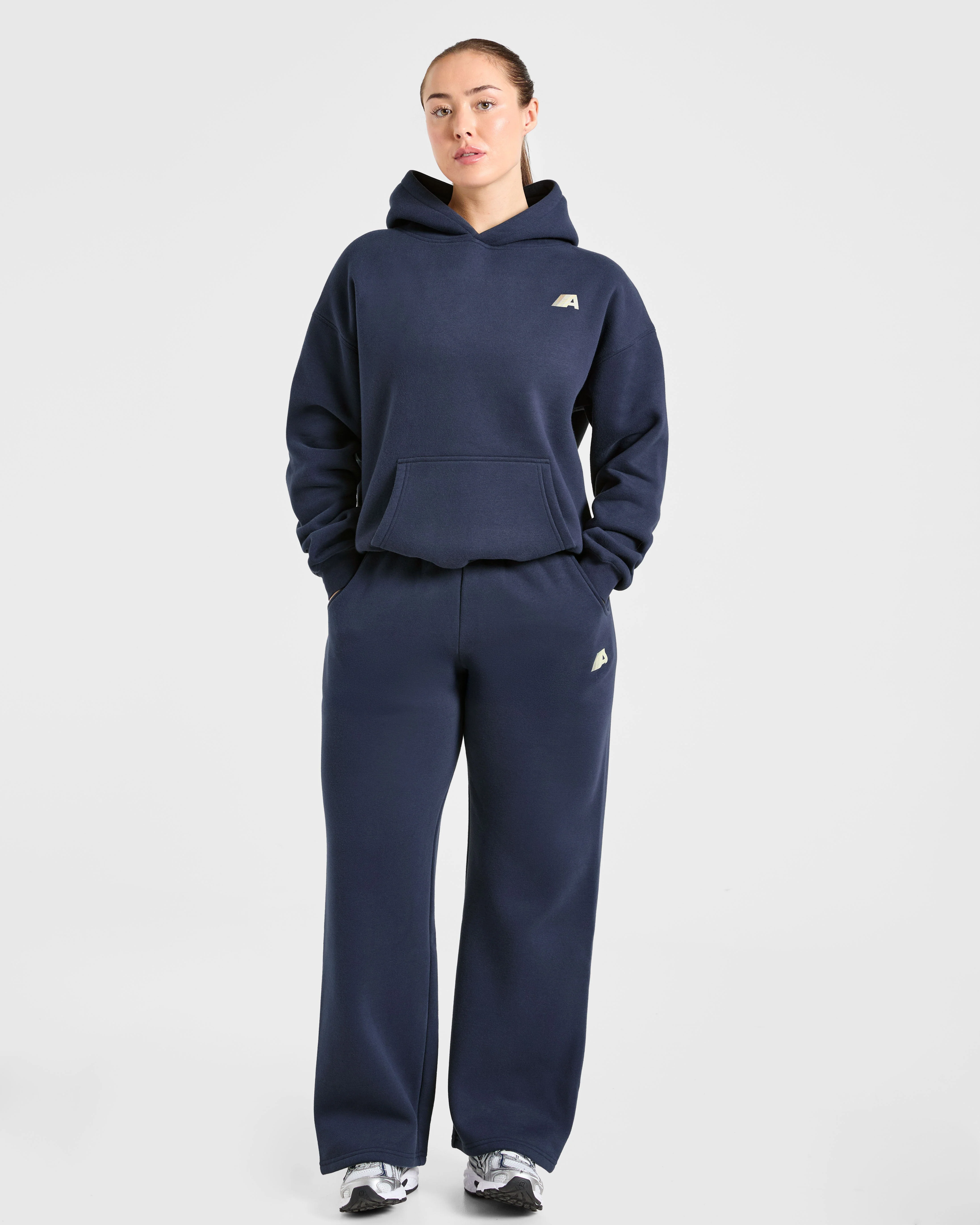 Retro Athletics Oversized Straight Leg Joggers - Navy/Jaune - Image 3