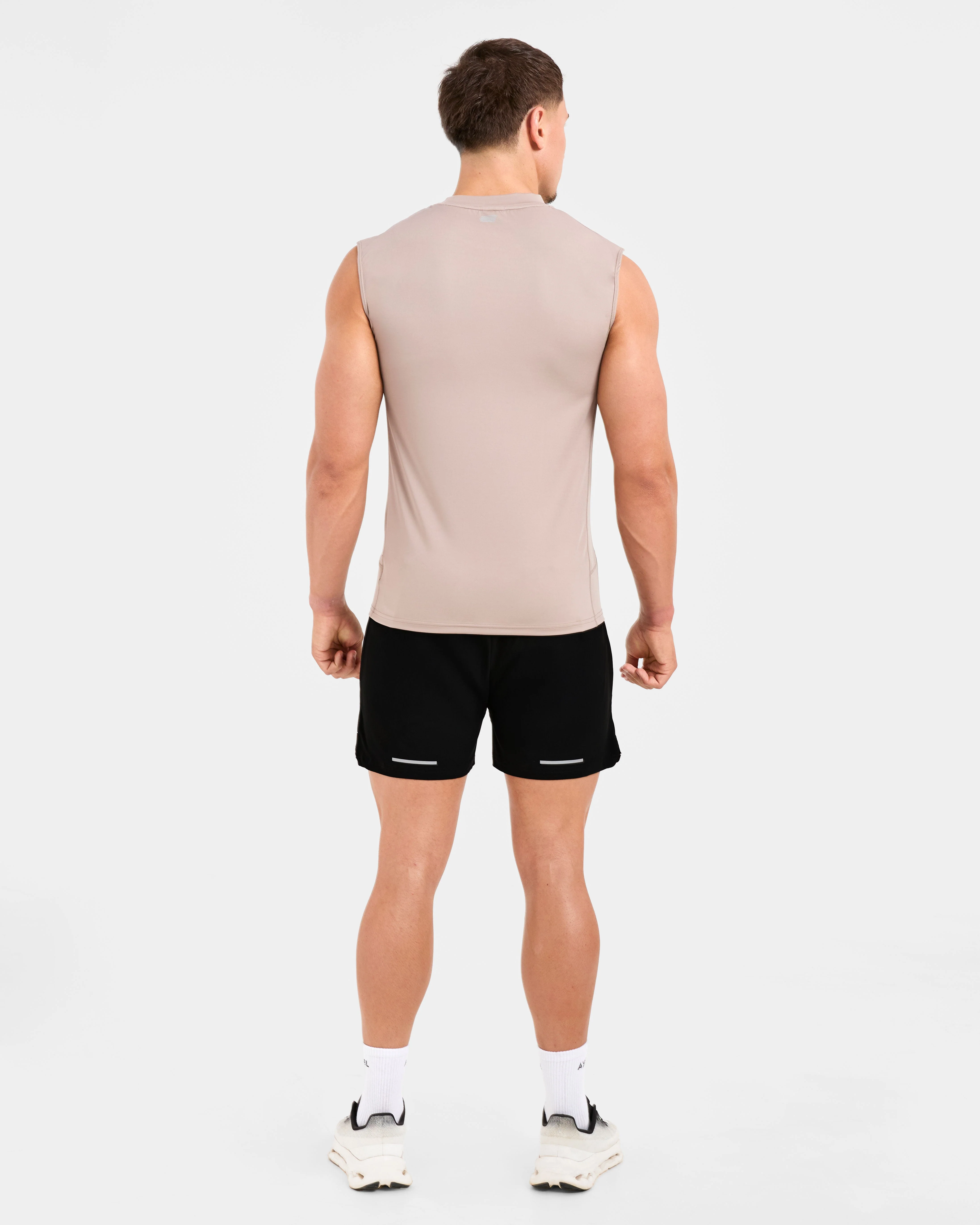 Run Slim Tank - Fossil Taupe - Image 4