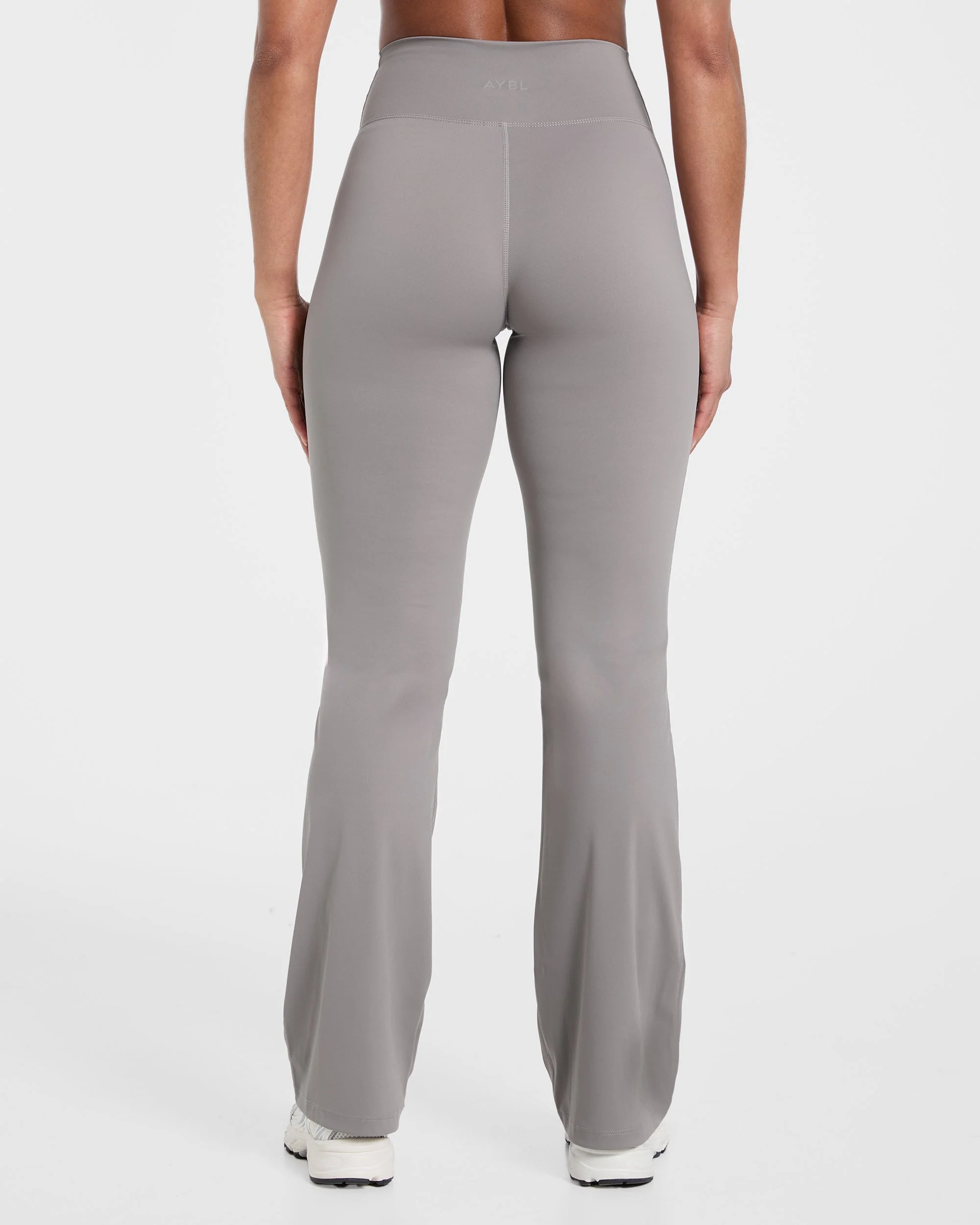 Sculpt Wrap Flared Leggings - Smoke Gris - Image 2
