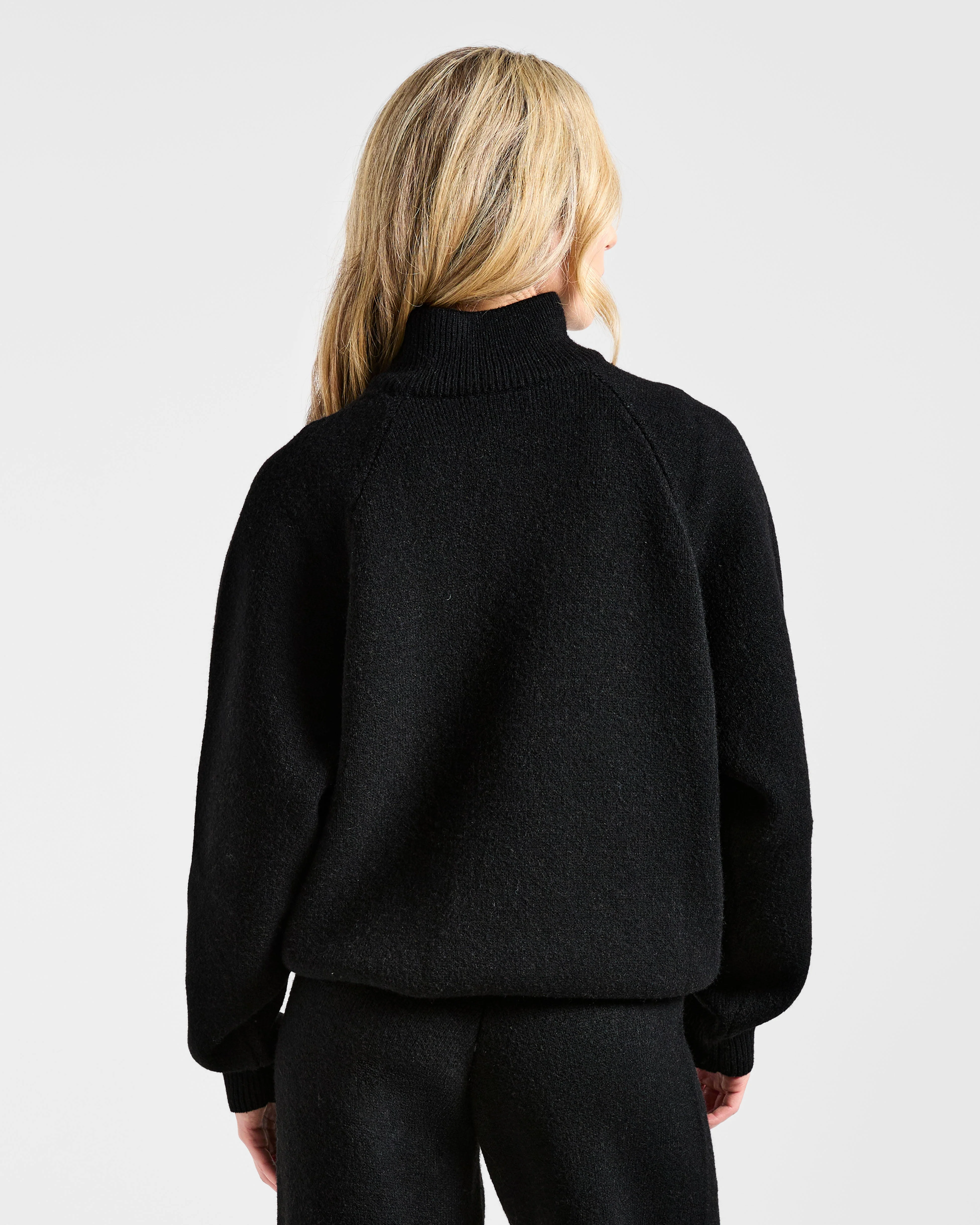 Soft Oversized Knitted 1/4 Zip - Noir - Image 2