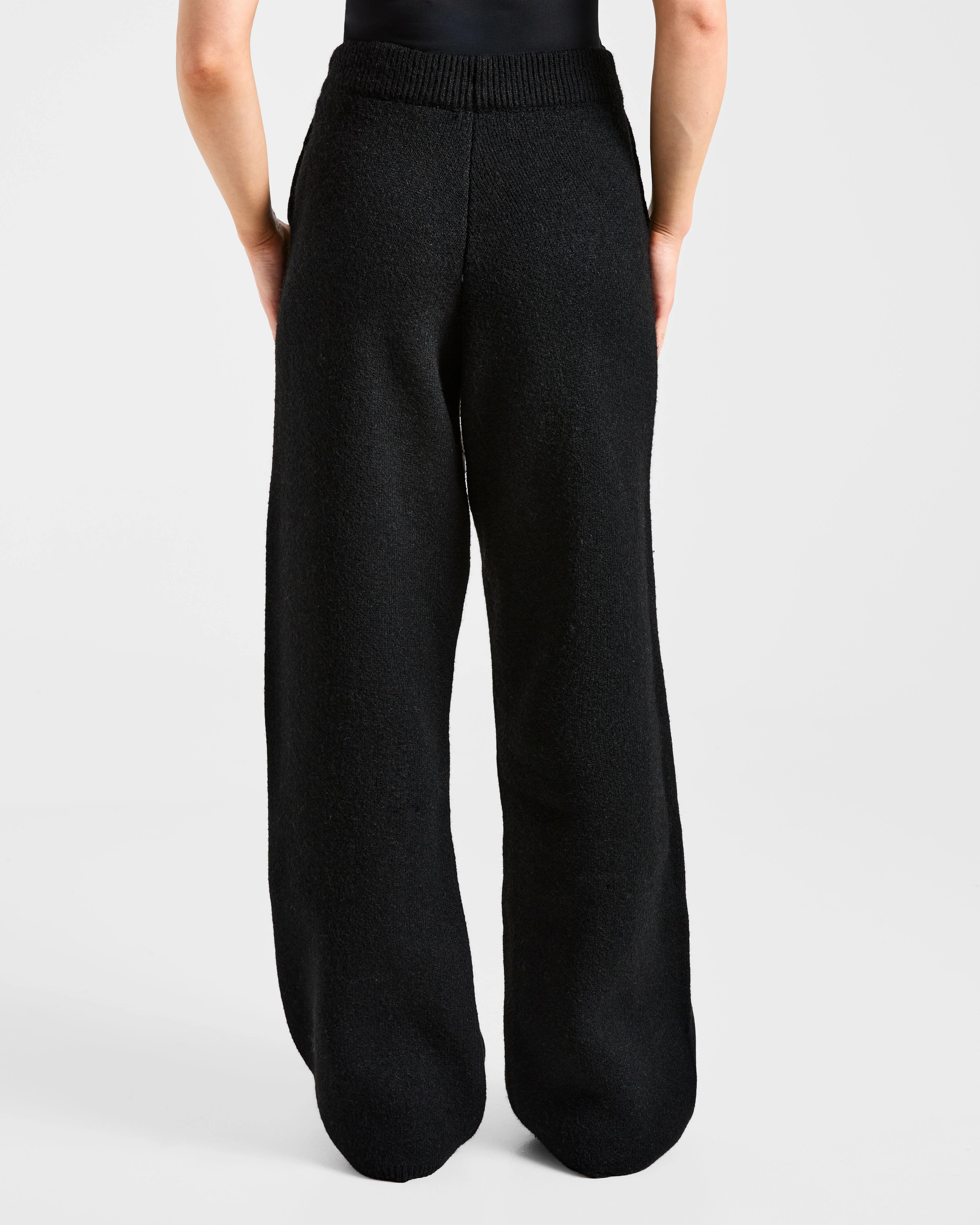 Soft Oversized Knitted Straight Leg Joggers - Noir - Image 2