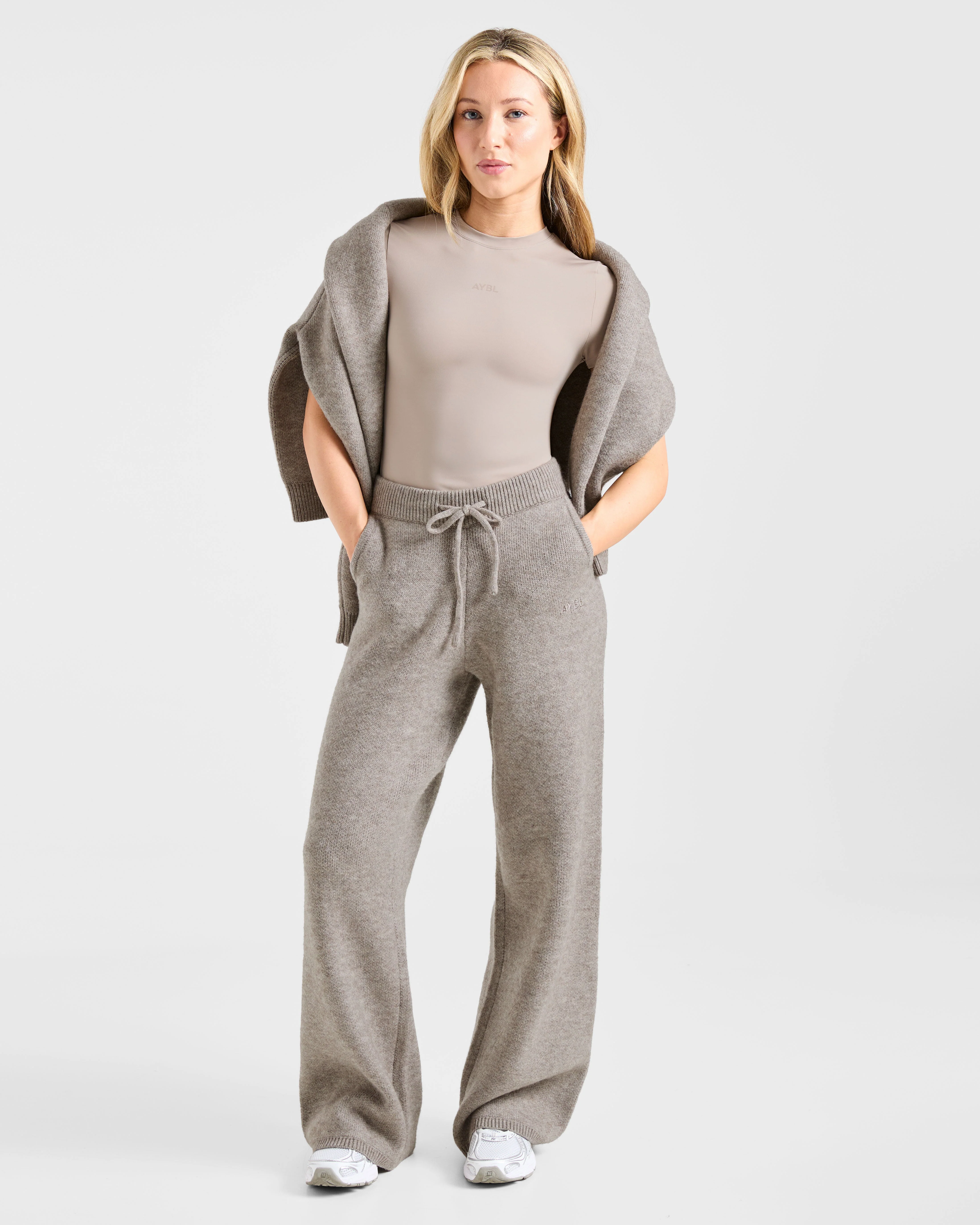 Soft Oversized Knitted Straight Leg Joggers - Marron Marl - Image 7