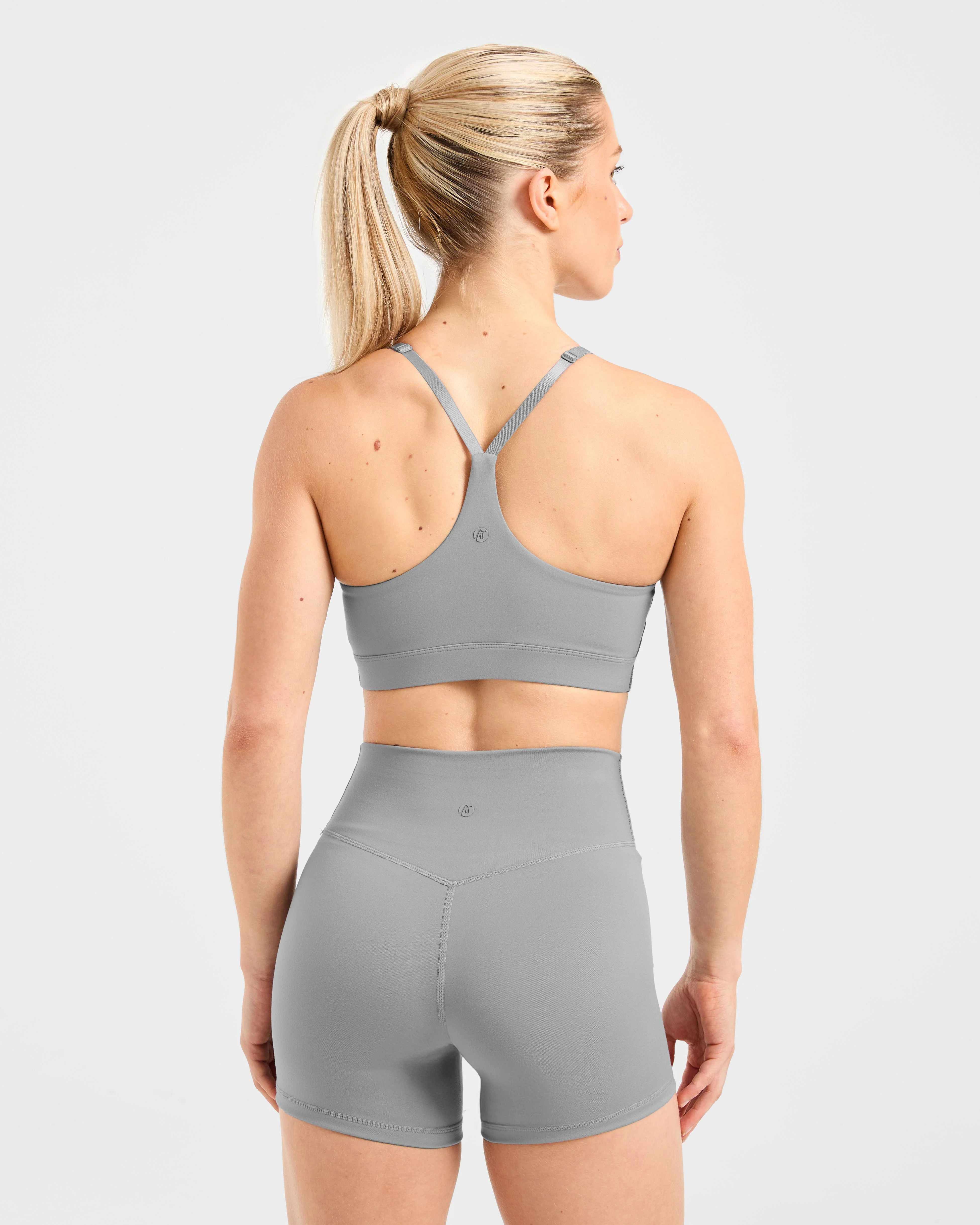 Staple Sports Bra - Gris - Image 2